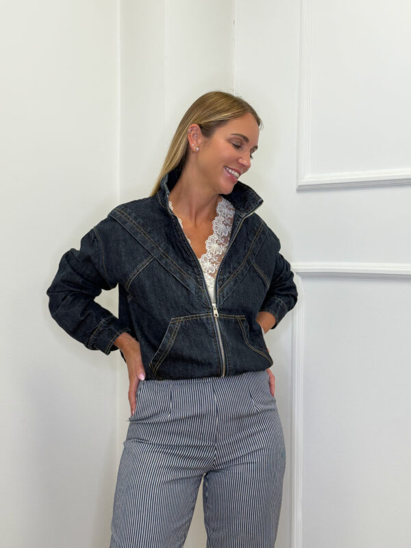 Bomber Noemie
